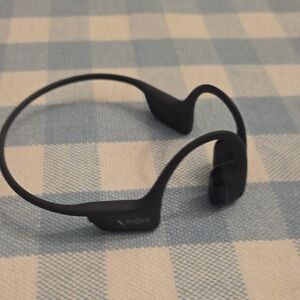 Shokz S821 Bone Conduction Wireless Headphones (Read Description)